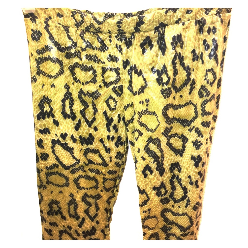 Snake print leggings